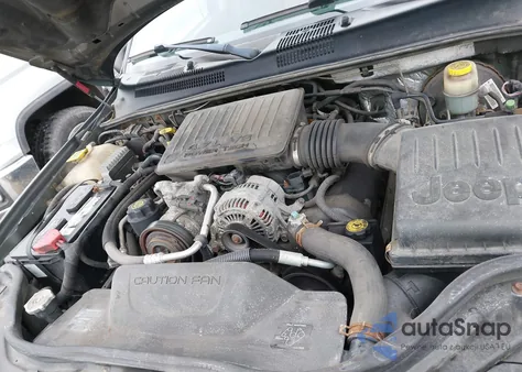 2004 Jeep Grand Cherokee Laredo from USA, damaged, VIN 1J4GW48N74C137150